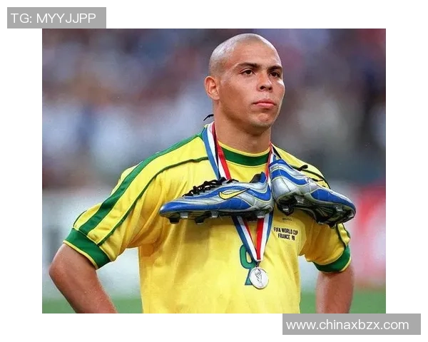 天下足球球星告别赛场那一刻泪目瞬间盘点最感人的离别时刻